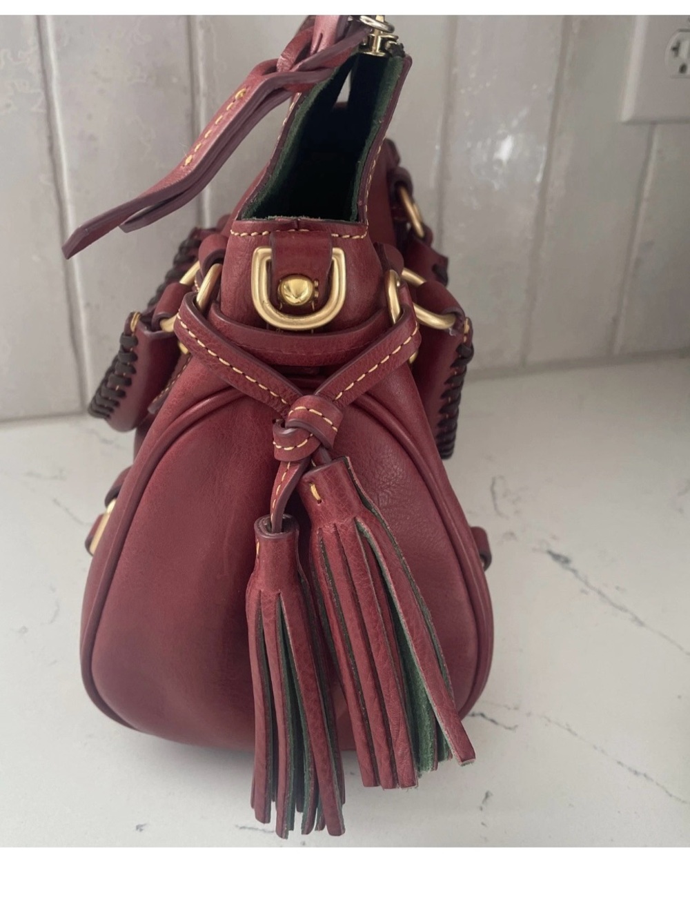 ❤️🤍💙Dooney & Bourke Wine Red Leather Satchel with Gold Hardware - Picture 7 of 15